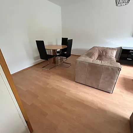 Moebiliert Lage 10min Dus Airport, Messe Und Fussball Stadion * Duisburg